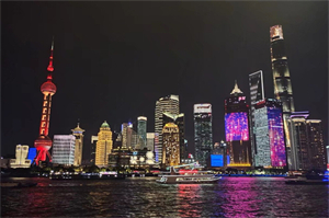 Shanghai's bottom-line principles: the gap between social expectations and reality Shanghai's bottom-line principles: the gap between social expectations and reality